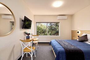 Inala Hotel