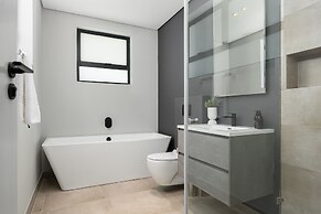 One Calais Luxury Apartments