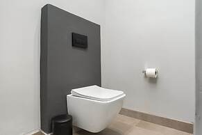 One Calais Luxury Apartments