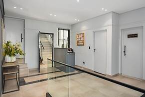 One Calais Luxury Apartments