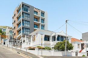 One Calais Luxury Apartments