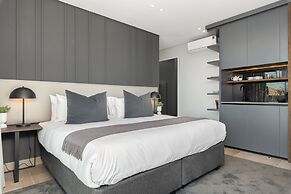 One Calais Luxury Apartments