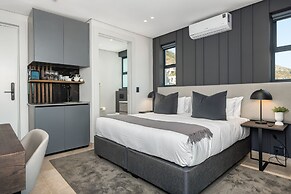 One Calais Luxury Apartments