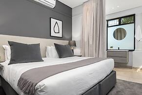 One Calais Luxury Apartments