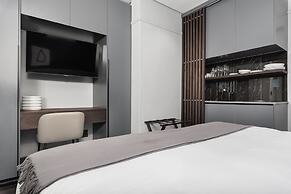 One Calais Luxury Apartments