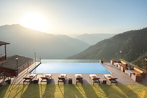 Justa Cliffend Resort & Spa, Mashobra