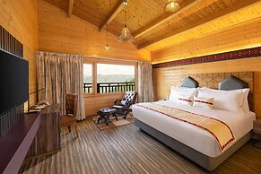 Justa Cliffend Resort & Spa, Mashobra