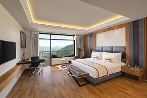 Justa Cliffend Resort & Spa, Mashobra
