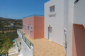 Sunny Hill by Estia