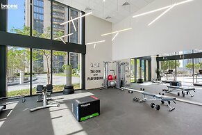 bnbme | Boulevard Heights | 3 + Maids