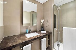 bnbme | Boulevard Heights | 3 + Maids