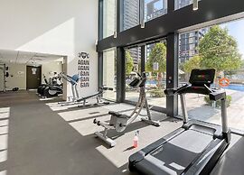 bnbme | Boulevard Heights | 3 + Maids