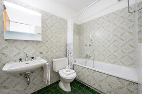 Lido Apartment