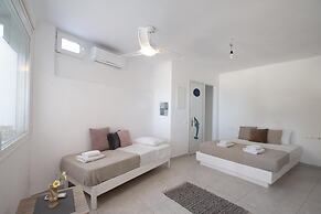 Bella View Mykonos Town Suites