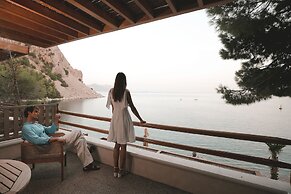 Perios Beach House - Adults Only