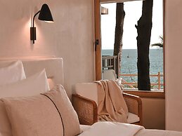 Perios Beach House - Adults Only