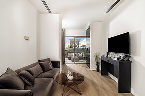 Dhotel