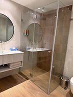 Dhotel