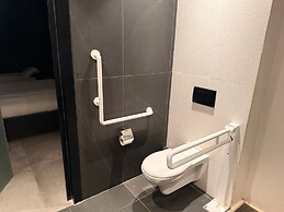 Dhotel