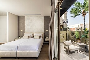 Dhotel