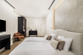 Dhotel