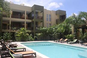 LOL-HA Cancun Boutique Hotel