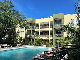 LOL-HA Cancun Boutique Hotel