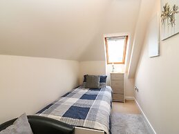 Harbour Reach 6