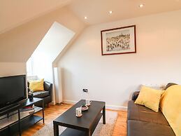 Harbour Reach 6