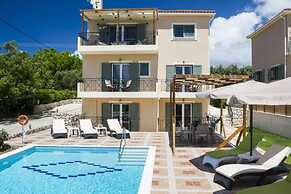 Rose Villa in Svoronata