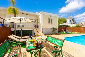 Villa Yiangos in Neo Chorio