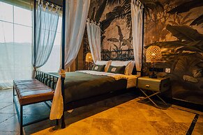 The Remote Hotel