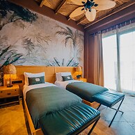 The Remote Hotel