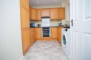 Beautiful two Bedrooms Ensuite Apartment