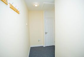 Beautiful two Bedrooms Ensuite Apartment
