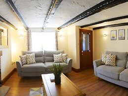 Courtyard Cottage