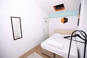 Aden Room