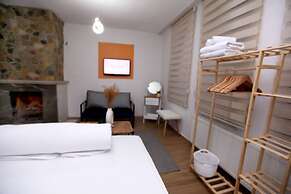 Aden Room