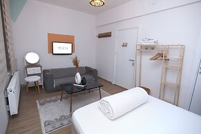 Aden Room