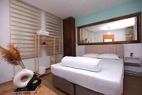 Aden Room
