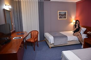 G Hotels