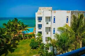 Stay.Plus Almasi Beachfront Apartments