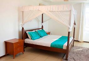 Stay.Plus Almasi Beachfront Apartments