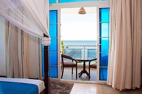 Stay.Plus Almasi Beachfront Apartments