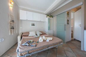 Nido Belvedere AC and Lake View
