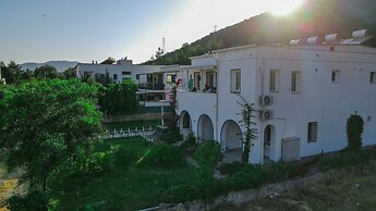 Yalıyanı Pansiyon