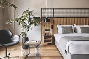 Cama Luxury Suites Glyfada