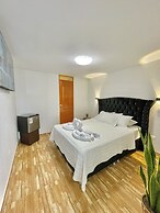 Hotel Jultom Inn & Suite
