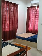 OYO Home 90496 Delima Homestay
