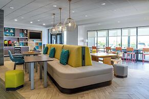 Home2 Suites by Hilton Fredericksburg South